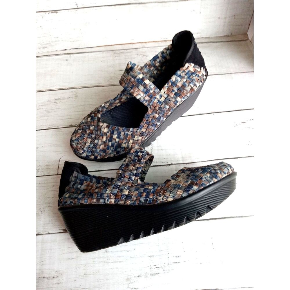 Bernie Mev Size 39 Wedge Mary Jane Blue Tan Shoe